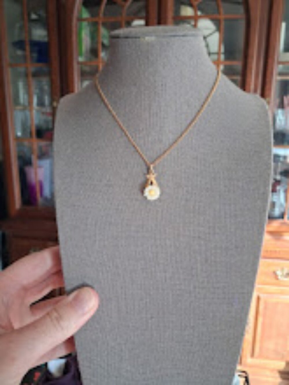 Dainty 12 inch Flower necklace